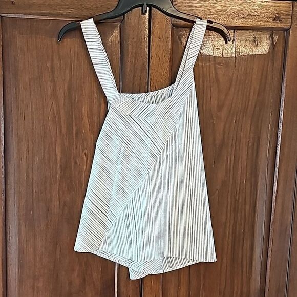 Athleta Arrival Tank, Women's size XS, Black/White, NWT Never Been Worn - Picture 4 of 6